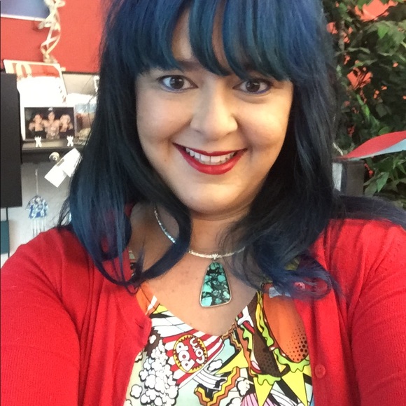 Meet your Posher, Karen - Picture 4 of 16